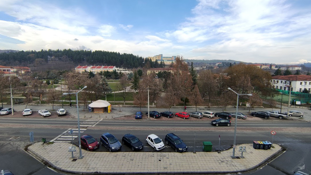 Θέα από το Διοικητήριο - προς Γενικό Νοσοκομείο Γρεβενών