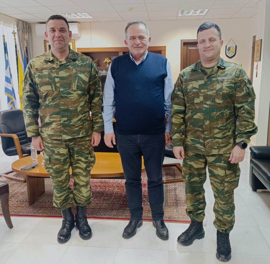 Εθιμοτυπική επίσκεψη του Διοικητή της 9ης Μηχανοποιημένης Ταξιαρχίας στον Αντιπεριφερειάρχη Γρεβενών